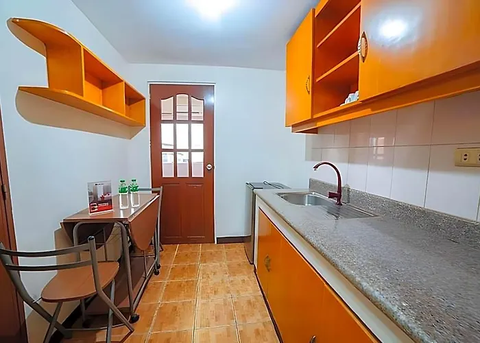 L Mansion 2 Palanan Makati Hotel 2*